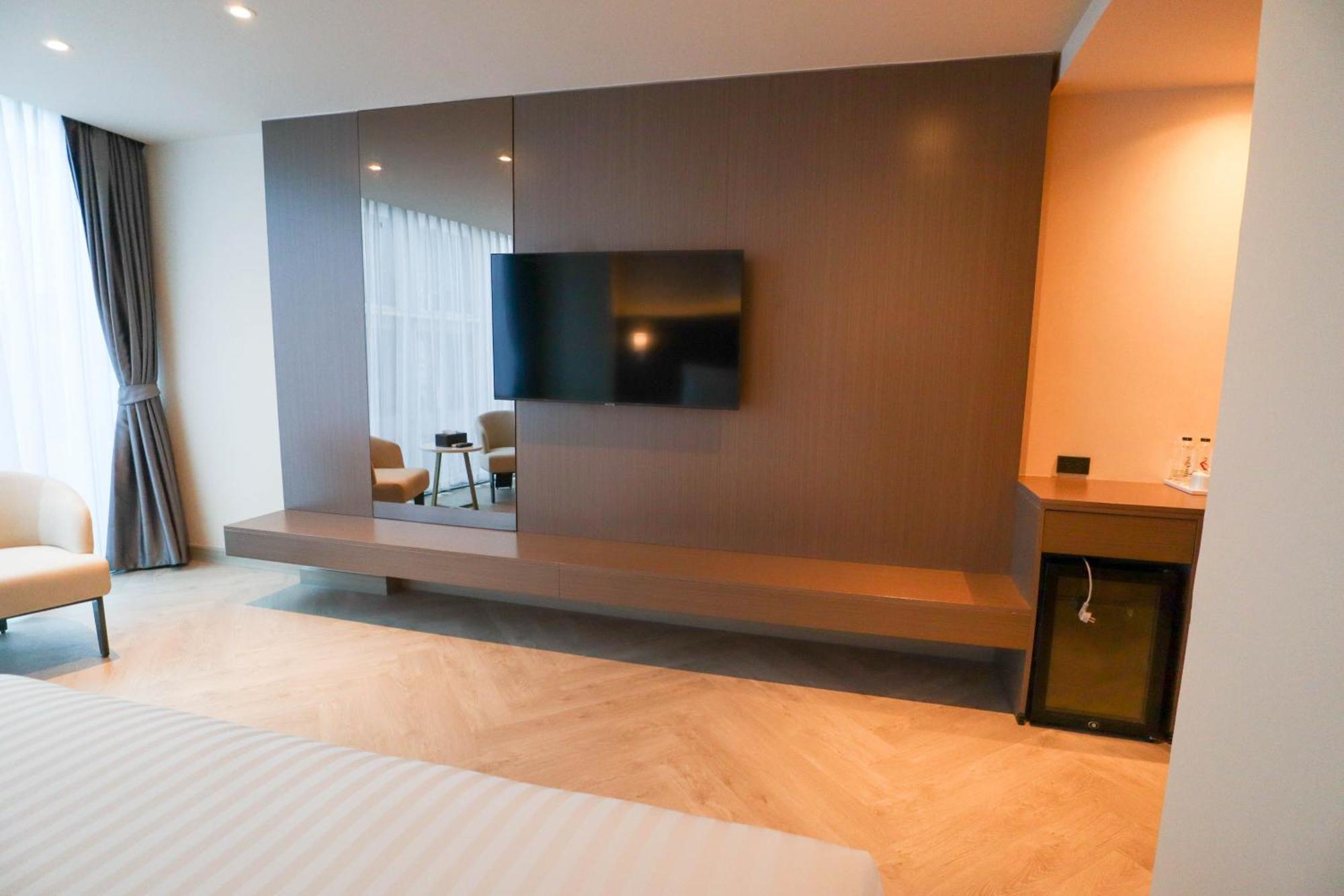 Hotel The One Cozy Living